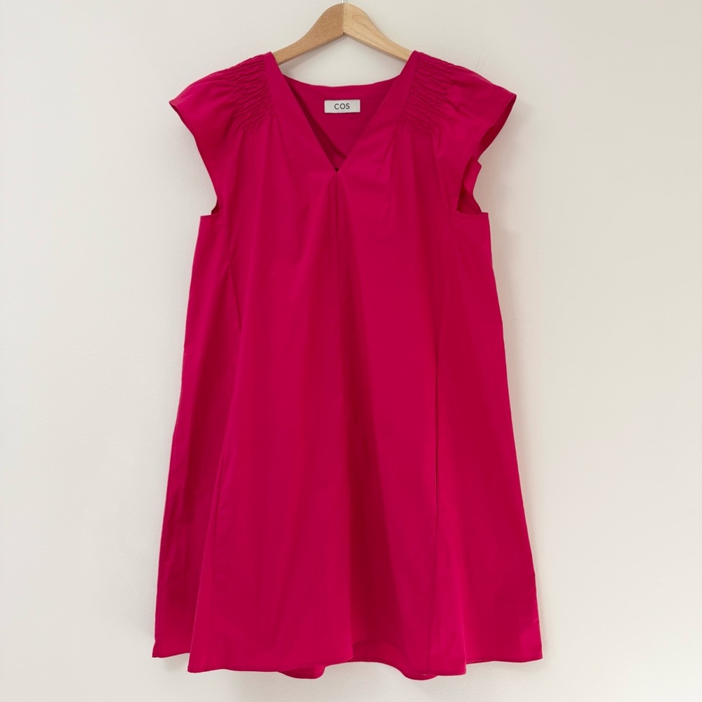 COS Smocked V-Neck Fuchsia Tunic Dress with Side Pockets, Size 6, EUC